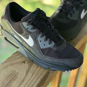 Nike Air Max Men's Black Sneakers